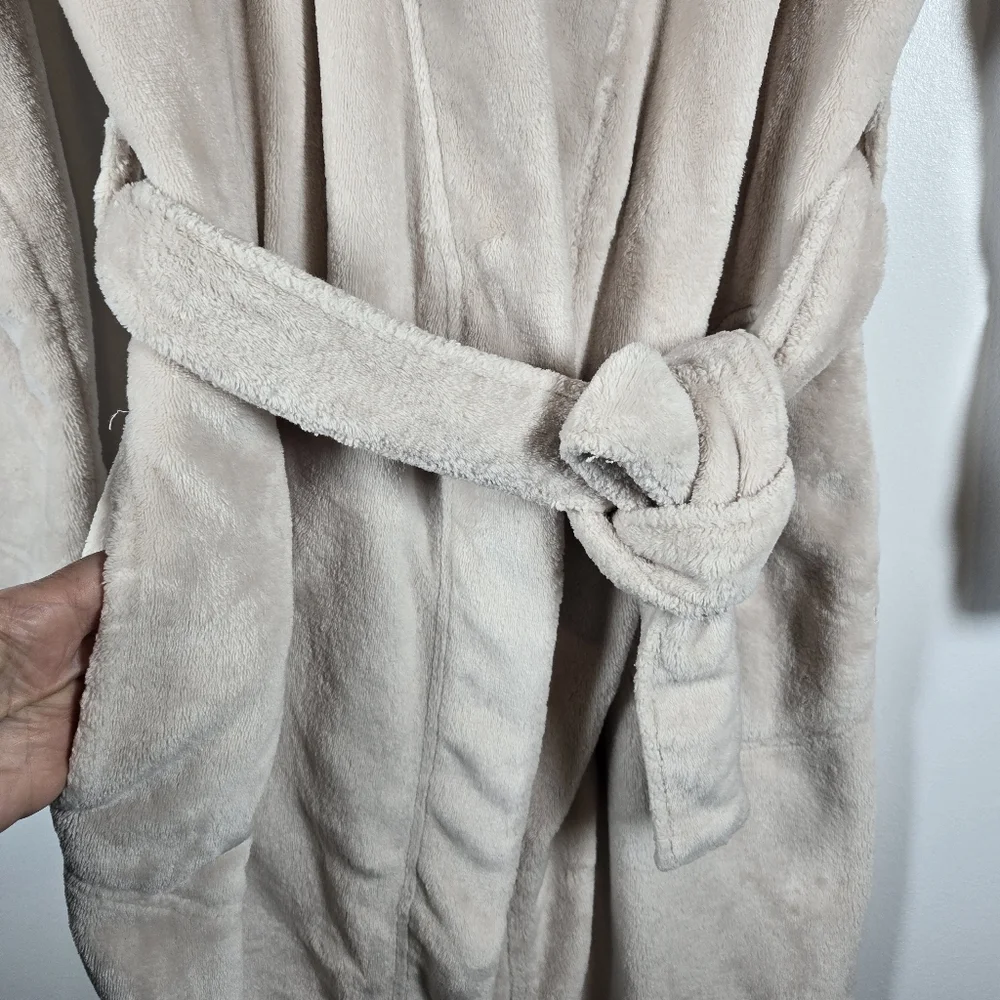 UGG Women's Cream Robe - Picture 4 of 16